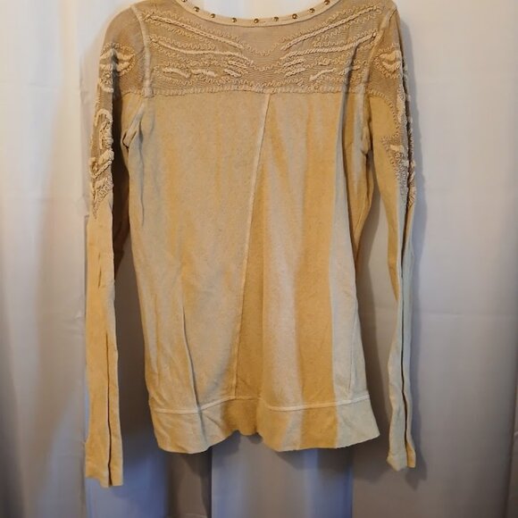 FREE PEOPLE Studded Mesh upper T-shirt Top XS Mustard Beige Scoop neck Boho LS - Picture 7 of 10